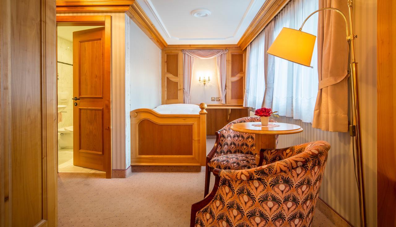 Hotel Olympia Saas-Almagell Dış mekan fotoğraf